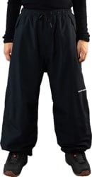 Beyond Medals Park Pants - black